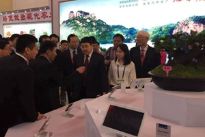 港澳宝典资料大全2024年参展 2016 海峡两岸机博投洽会，智能终端产品广受关注